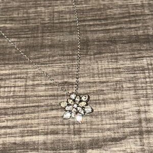 Elegant Silver Flower Pendant Necklace